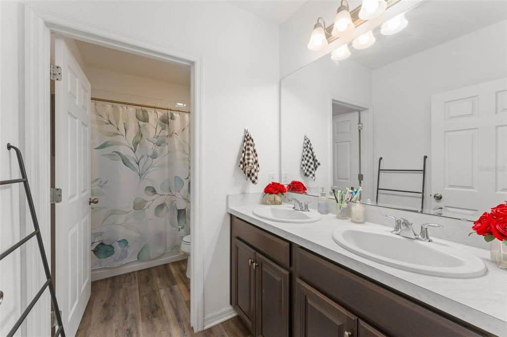 9685 Early Loop Groveland, FL 34736 - Photo 8 of 42