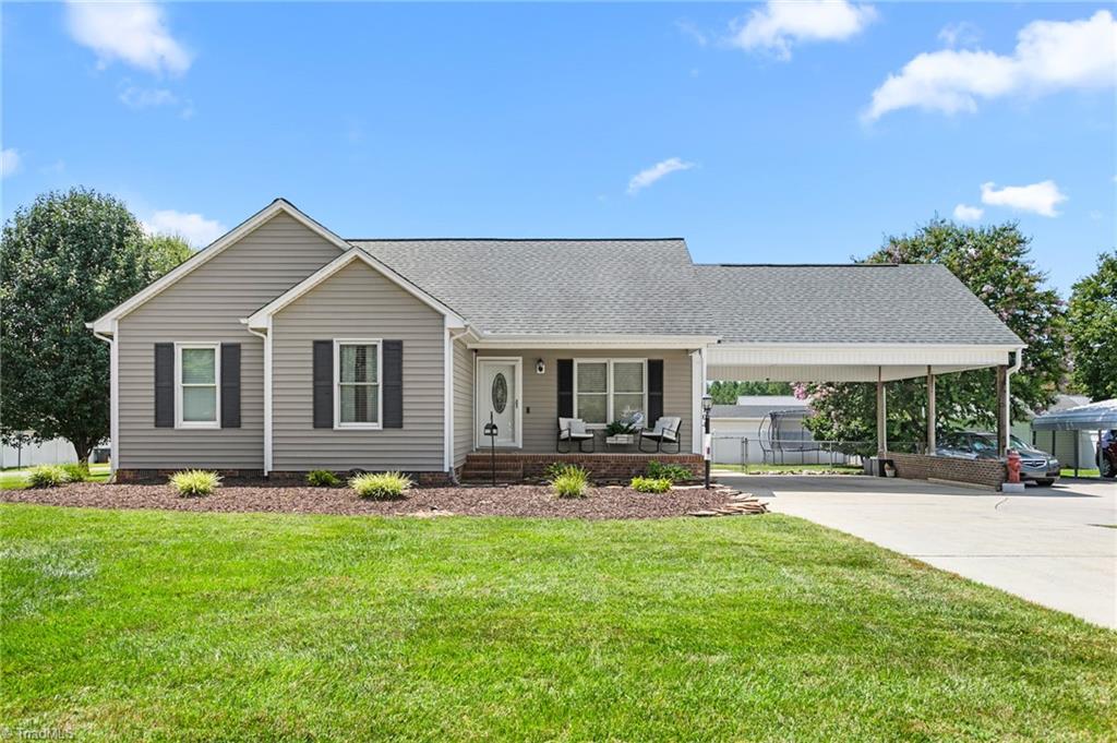 704 Rolling Road Haw River, NC 27258 - Photo 1 of 29 Gallery Image 1