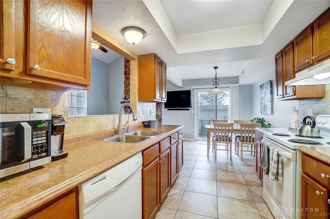 2634 Orchard Run Road Dayton, OH 45449 - Photo 12 of 25