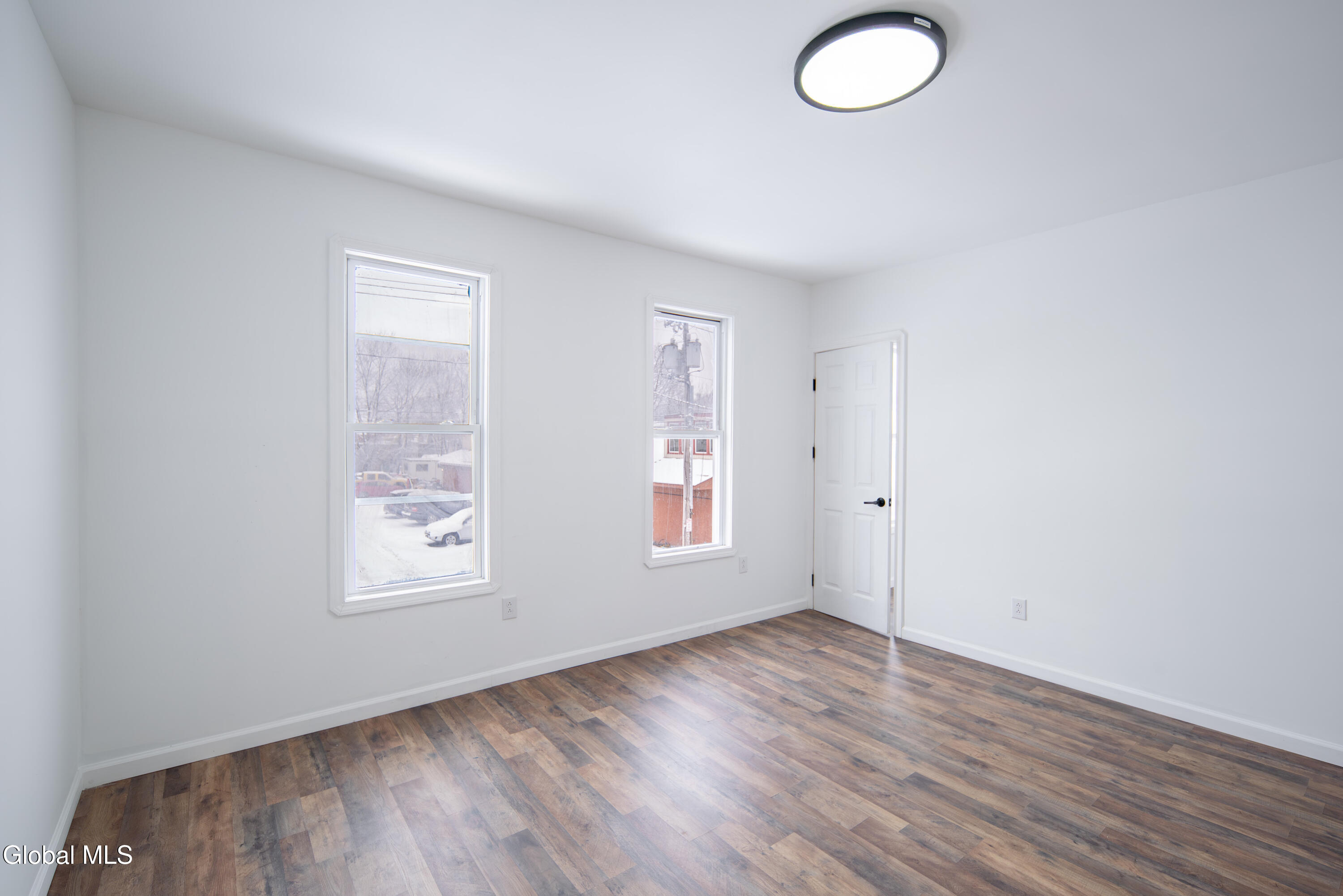 806 Strong Street Schenectady, NY 12307 - Photo 26 of 50 026