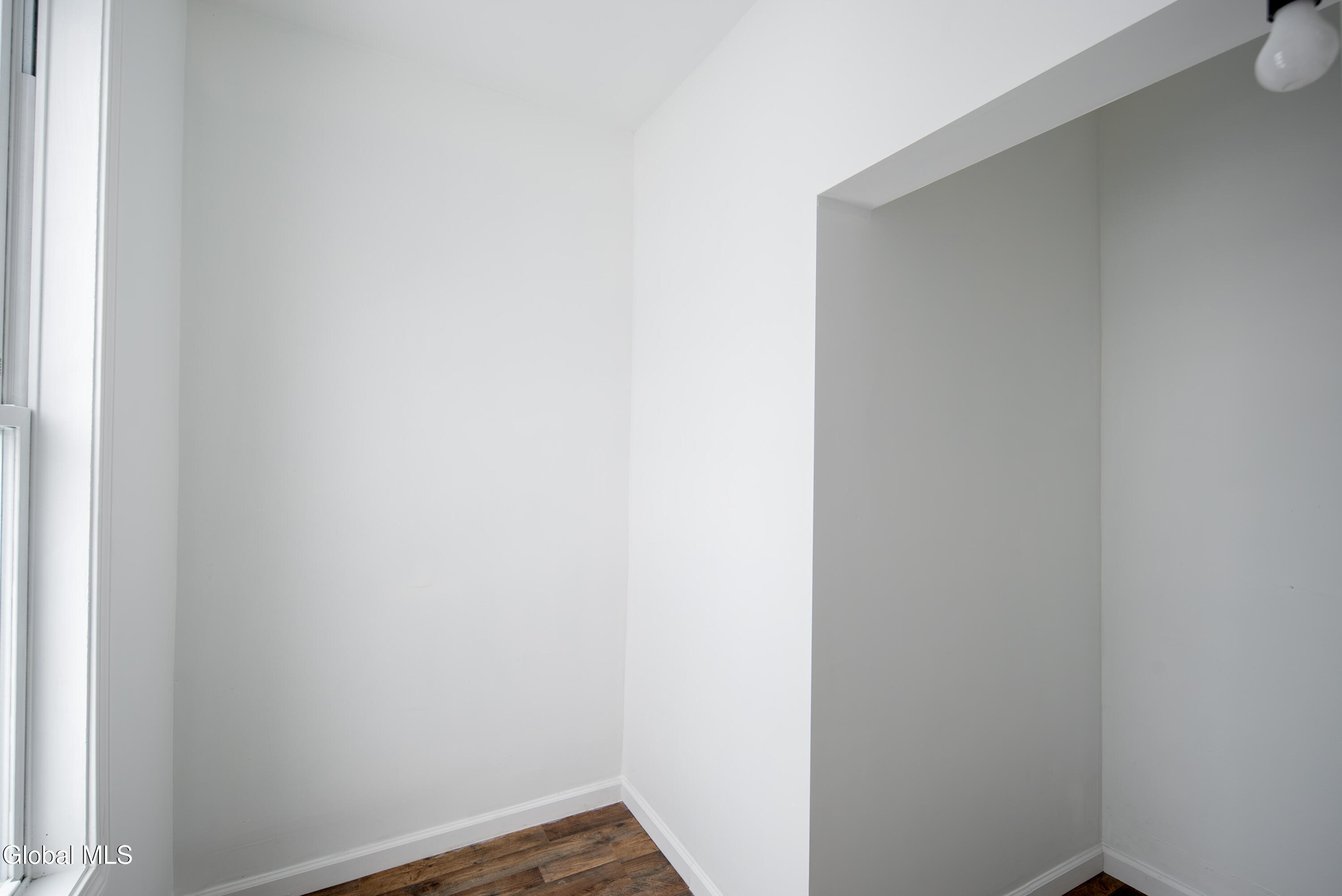 806 Strong Street Schenectady, NY 12307 - Photo 29 of 50 029