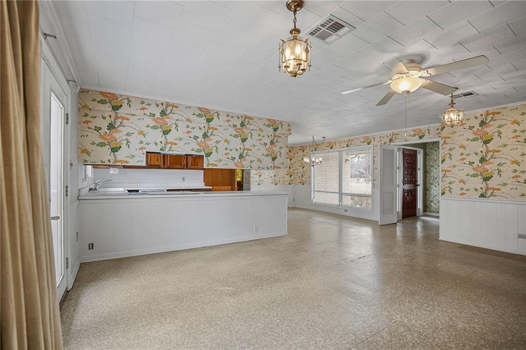 302 Rio Grande Street Bogalusa, LA 70427 - Photo 5 of 32