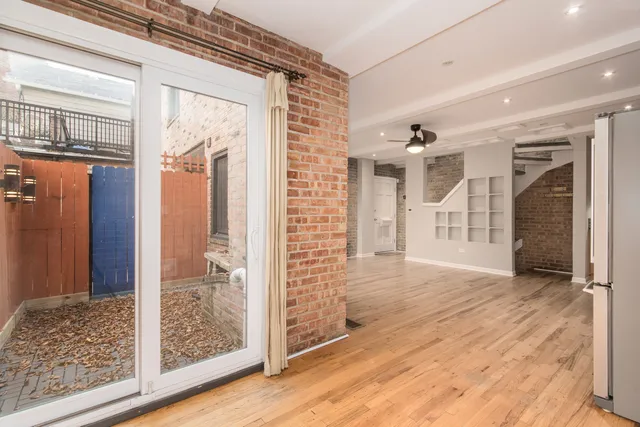 $580,000 | 648 West Belden Avenue, Unit B, Chicago, IL 60614