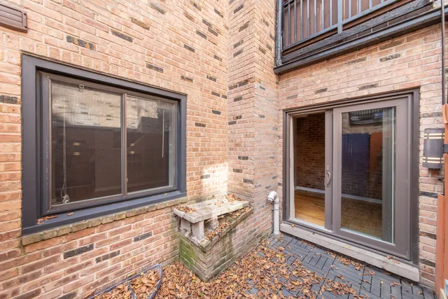 $580,000 | 648 West Belden Avenue, Unit B, Chicago, IL 60614