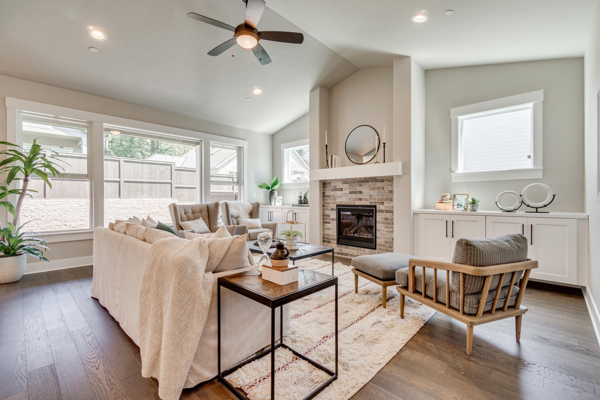 3064 Northwest Hidden Rdg Drive Bend, OR 97703 - Photo 6 of 28 Photos are of like model