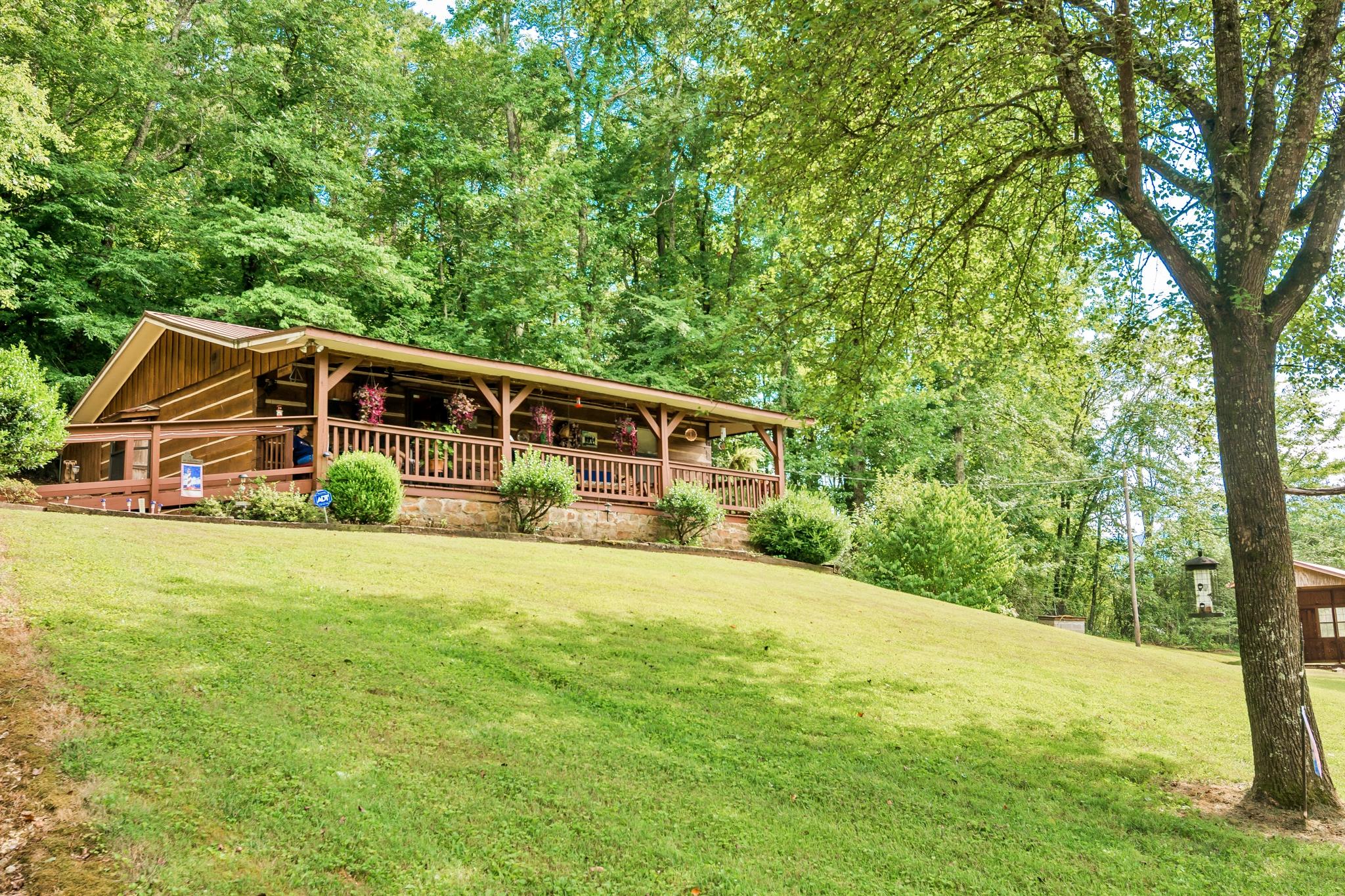 750 West Valley Road Whitwell, TN 37397 - Photo 1 of 39 Front left angle