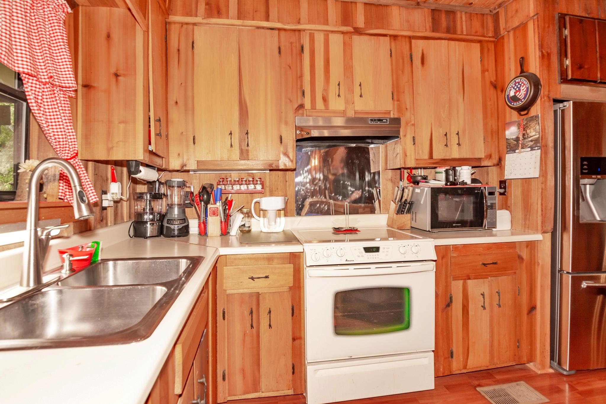 750 West Valley Road Whitwell, TN 37397 - Photo 13 of 39 Kitchen 3
