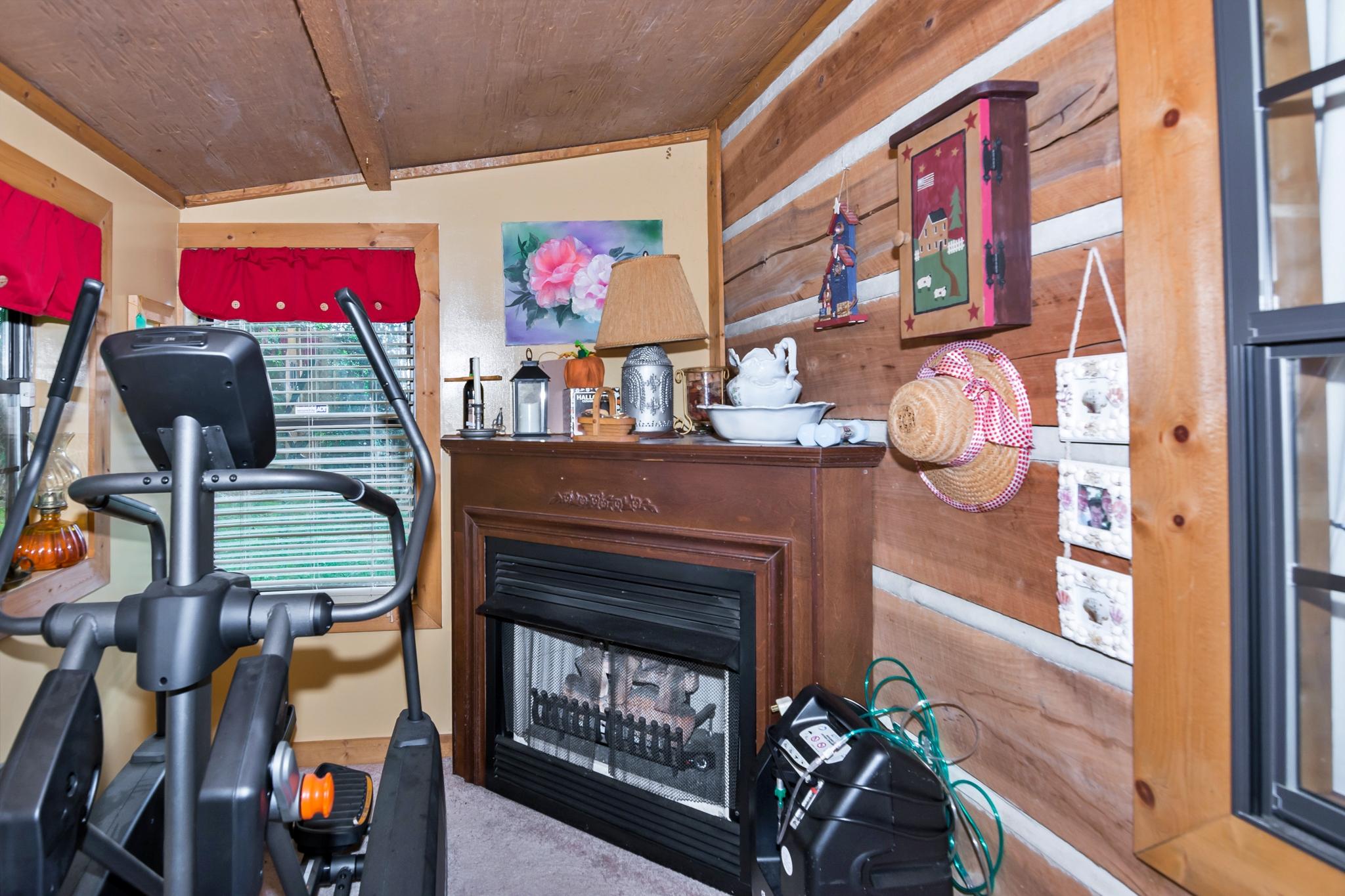 750 West Valley Road Whitwell, TN 37397 - Photo 20 of 39 Den