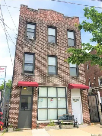 $3,780 | 1840 Bronxdale Avenue, Unit 3 | Morris Park
