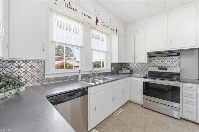 $250,000 | 4768 South North Carolina Highway 150, Lexington, NC 27295