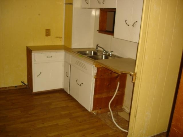 6215 Cline Road Fruitport, MI 49415 - Photo 3 of 5 kitchen