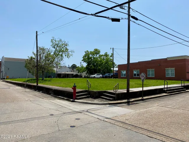 $86,000 | 201 South Jefferson Street, Abbeville, LA 70510