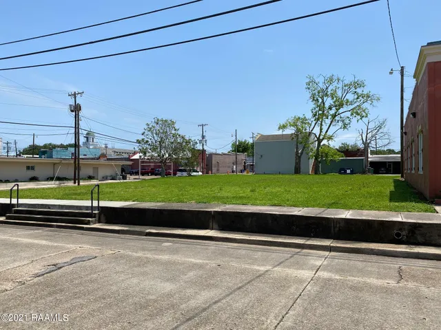 $86,000 | 201 South Jefferson Street, Abbeville, LA 70510