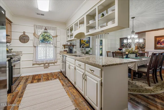 $295,000 | 610 Oakley Road, Senatobia, MS 38668