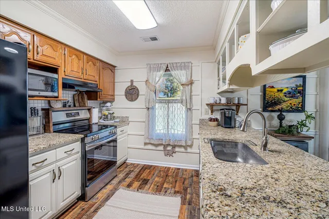 $295,000 | 610 Oakley Road, Senatobia, MS 38668