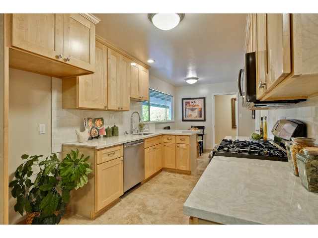 10516 Rampart Avenue Cupertino, CA 95014 - Photo 4 of 22