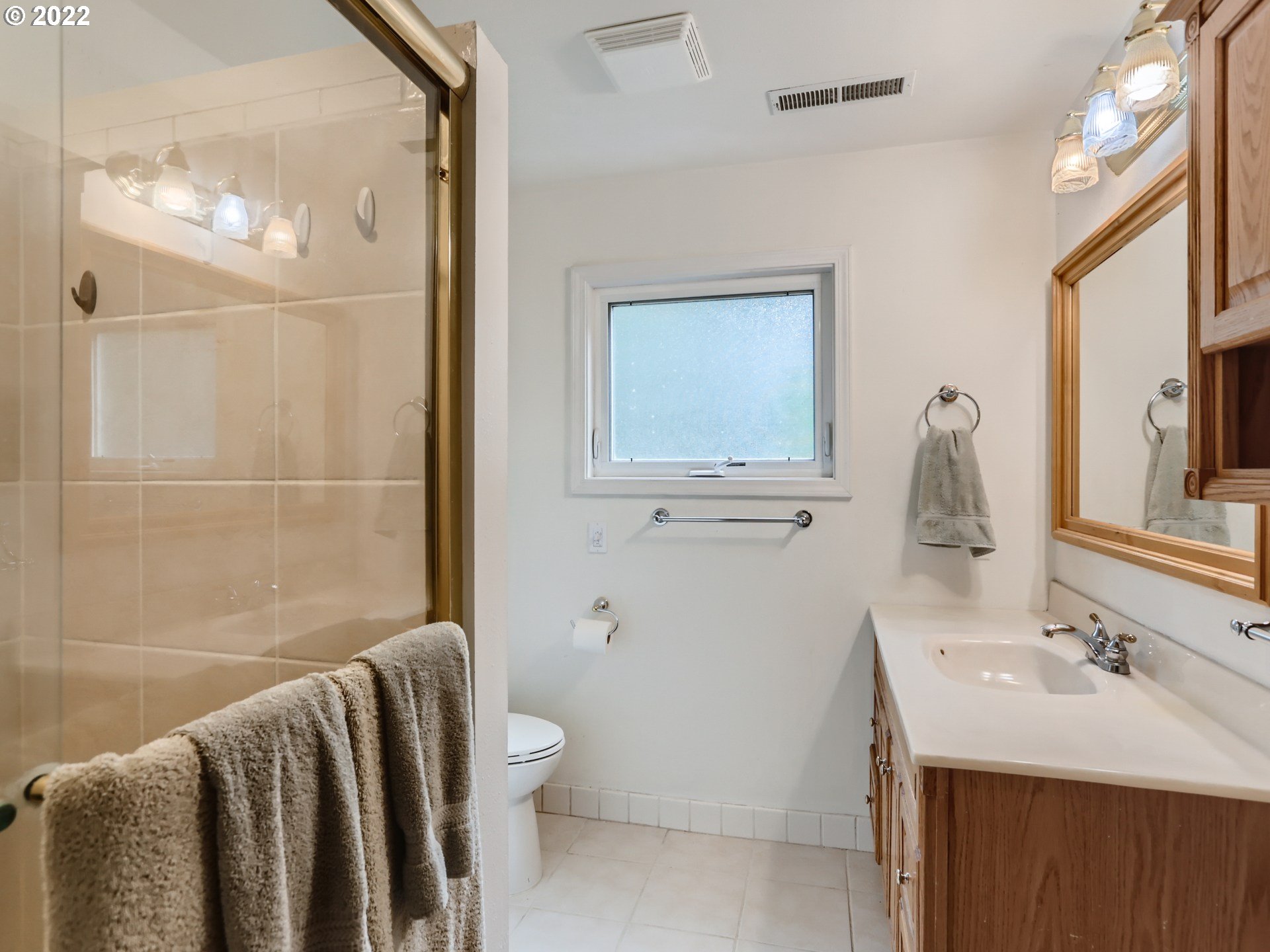 1120 Northwest Hobbs Road Cornelius, OR 97113 - Photo 24 of 32 Bathroom