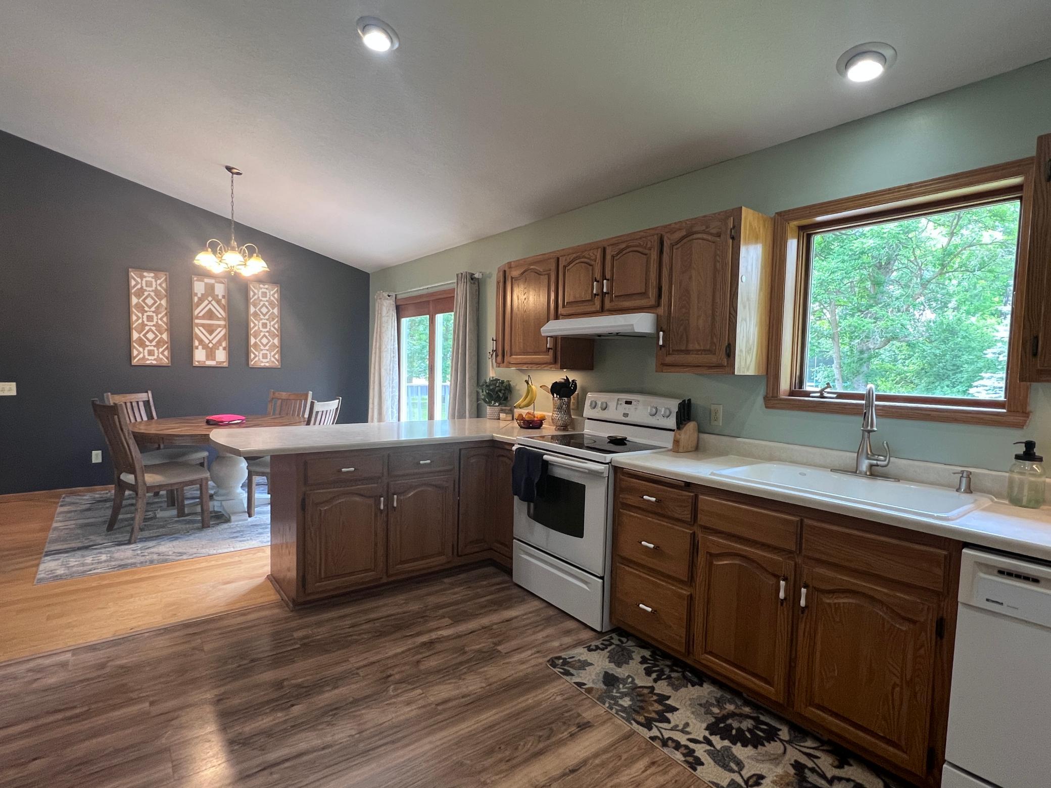 801 North Jefferson Avenue Sebeka, MN 56477 - Photo 6 of 38