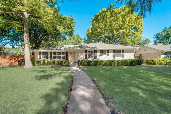 $2,900 | 1703 15th Place, Plano, TX 75074
