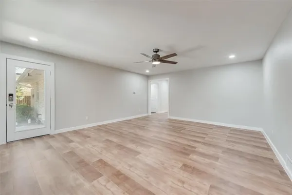 $2,900 | 1703 15th Place, Plano, TX 75074