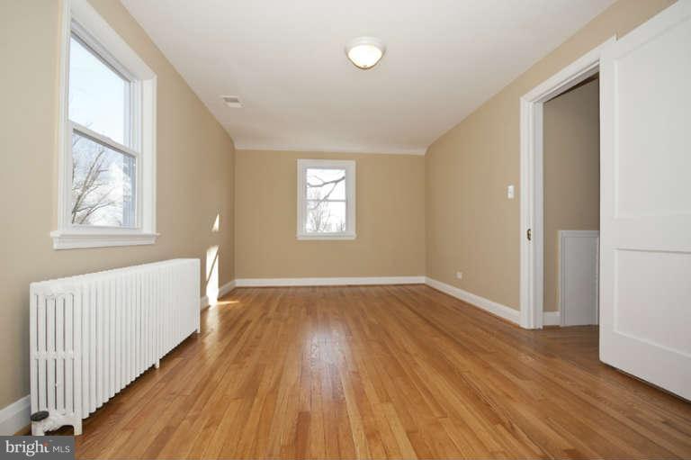 3513 Rolling Rd. Baltimore, MD 21244 - Photo 12 of 23 Bedroom