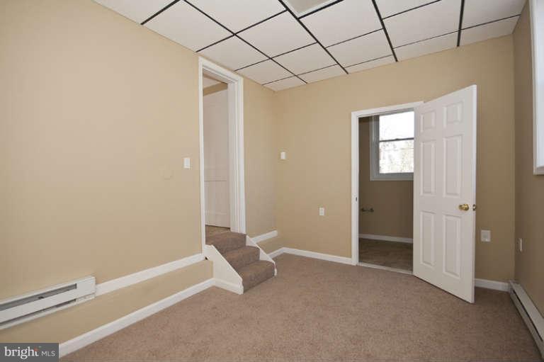 3513 Rolling Rd. Baltimore, MD 21244 - Photo 21 of 23 Bedroom