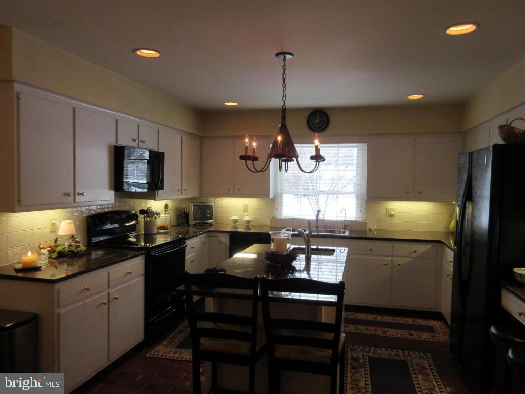 1324 Valley Road Lancaster, PA 17603 - Photo 22 of 27 Gallery Image 22