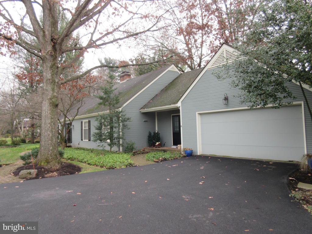 1324 Valley Road Lancaster, PA 17603 - Photo 8 of 27 Gallery Image 8