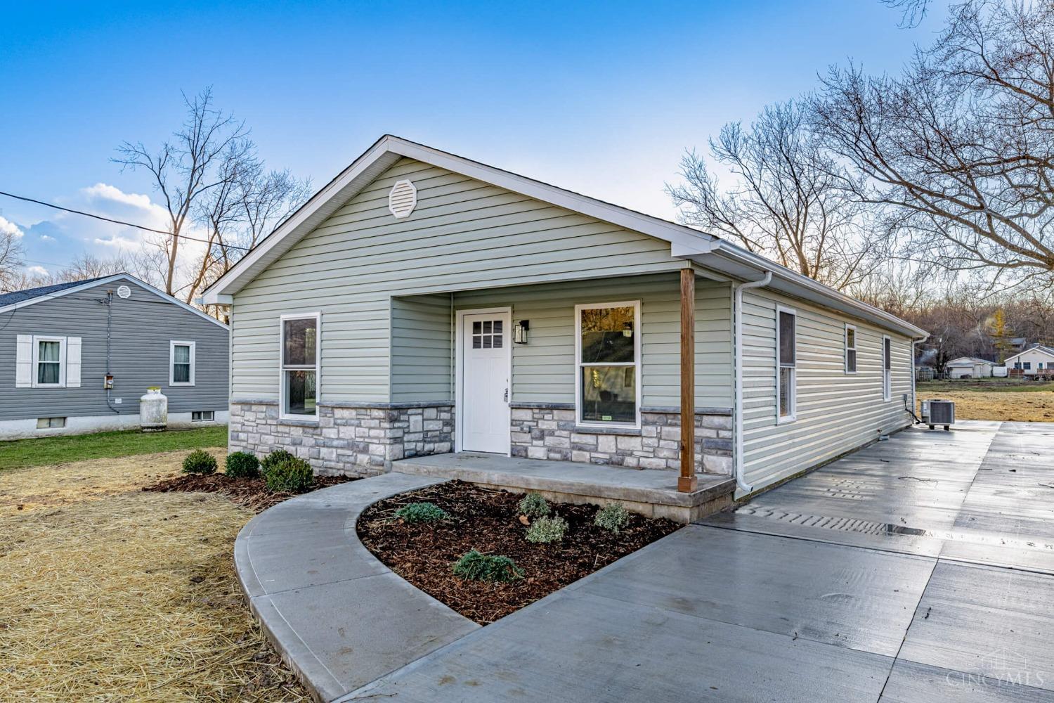 6605 Aljen Road Middletown, OH 45042 - Photo 2 of 21 Gallery Image 2