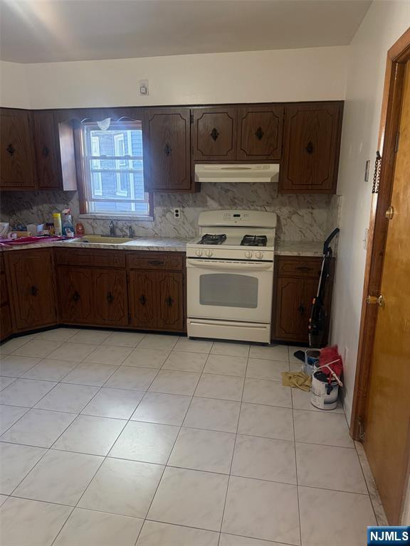 184 Uhland Street, Unit 2 East Rutherford, NJ 07073 - Photo 2 of 9 Gallery Image 2