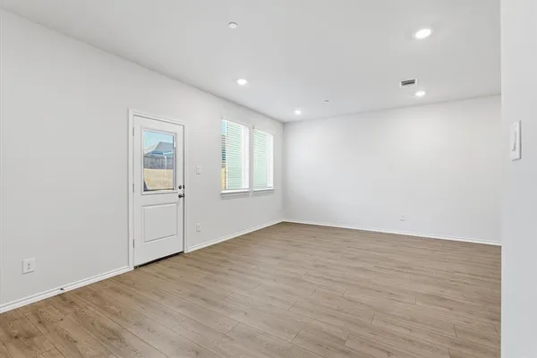 $1,650 | 215 Arbor Drive, Princeton, TX 75407