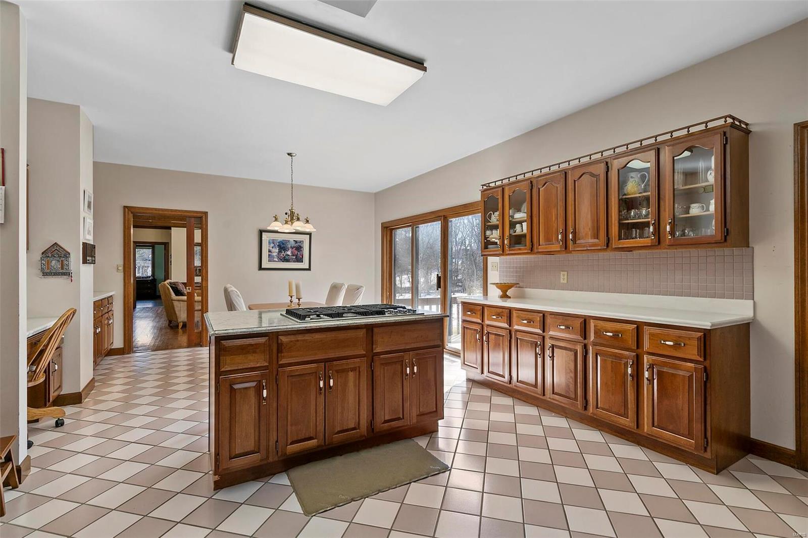 9792 Old Warson Road St. Louis, MO 63124 - Photo 13 of 64 Gallery Image 13