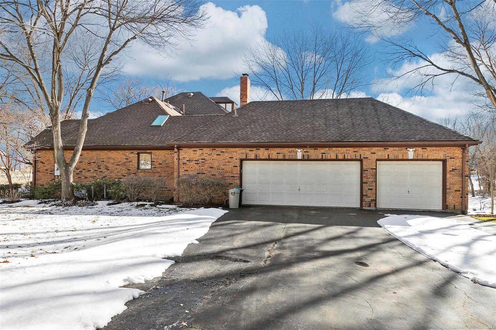 9792 Old Warson Road St. Louis, MO 63124 - Photo 4 of 64 Gallery Image 4