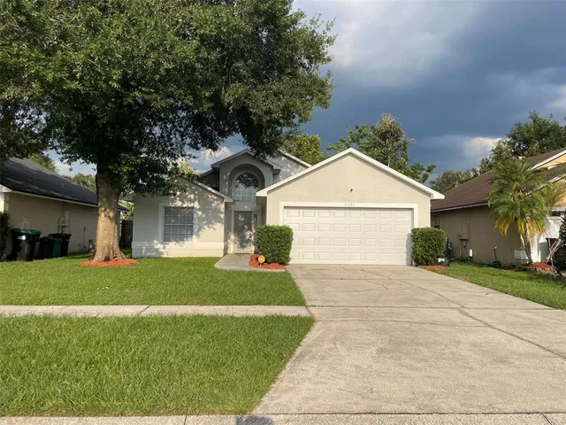 $2,185 | 11843 Hullbridge Court, Orlando, FL 32837