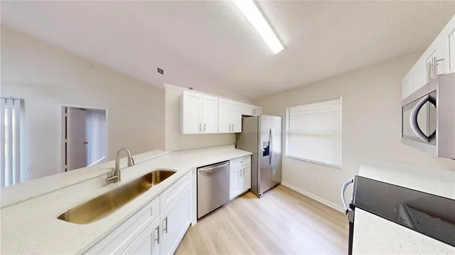 $2,185 | 11843 Hullbridge Court, Orlando, FL 32837