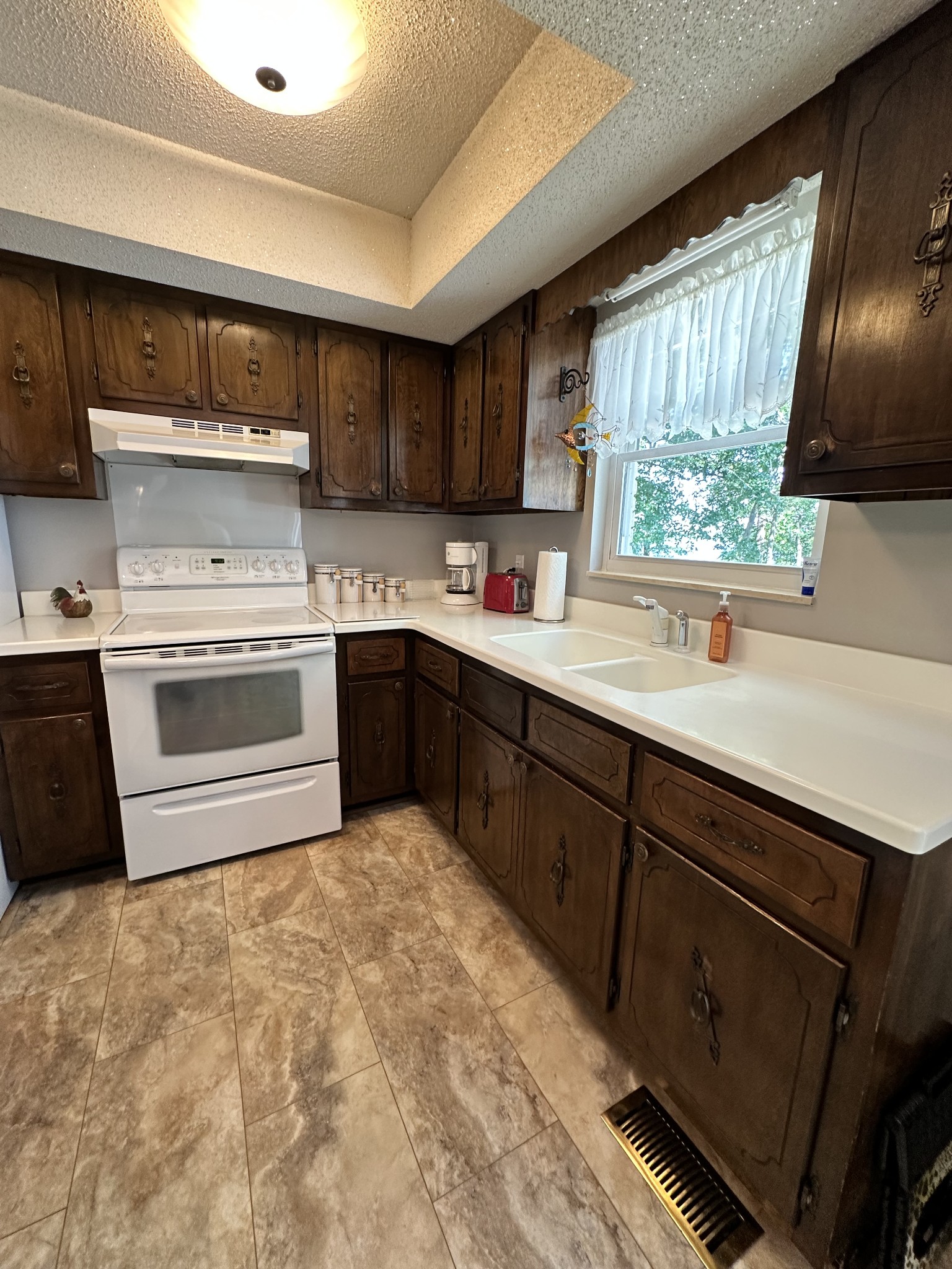 100 Branch Loop Big Sandy, TN 38221 - Photo 12 of 28 Gallery Image 12