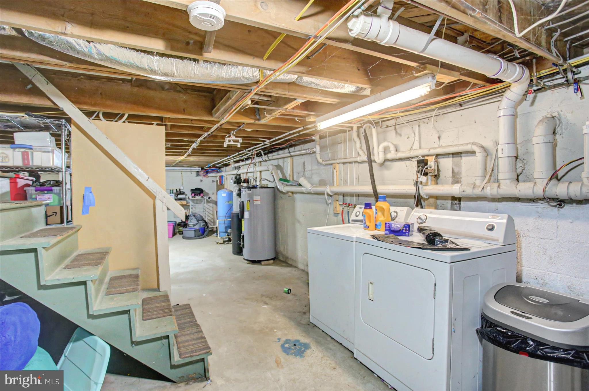 2688 Rocky Spring Road Chambersburg, PA 17201 - Photo 30 of 36 a utility room with dryer and washer