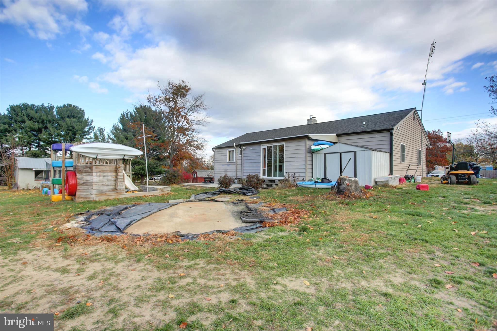 2688 Rocky Spring Road Chambersburg, PA 17201 - Photo 34 of 36 a front view of a house with garden