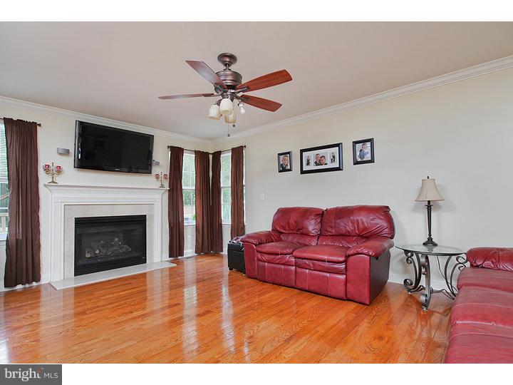 1366 Riley Avenue Westville, NJ 08093 - Photo 6 of 20 Family Room