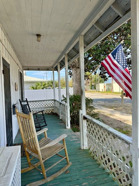 508 Fourth Street Port St. Joe, FL 32456 - Photo 4 of 26