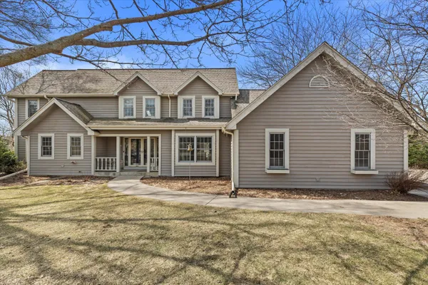 $569,900 | 4413 Magna Vista Drive, Jackson, WI 53037