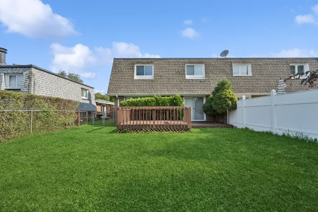 $2,400 | 366 Manning Drive, Wood Dale, IL 60191