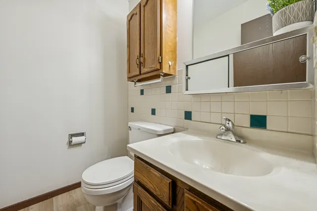 $2,400 | 366 Manning Drive, Wood Dale, IL 60191