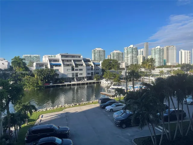 $1,650 | 400 Kings Point Drive, Unit 330, Sunny Isles Beach, FL 33160