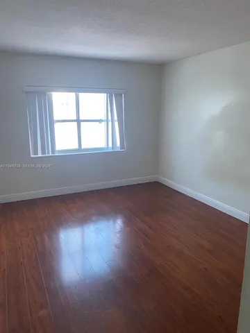 $1,650 | 400 Kings Point Drive, Unit 330, Sunny Isles Beach, FL 33160