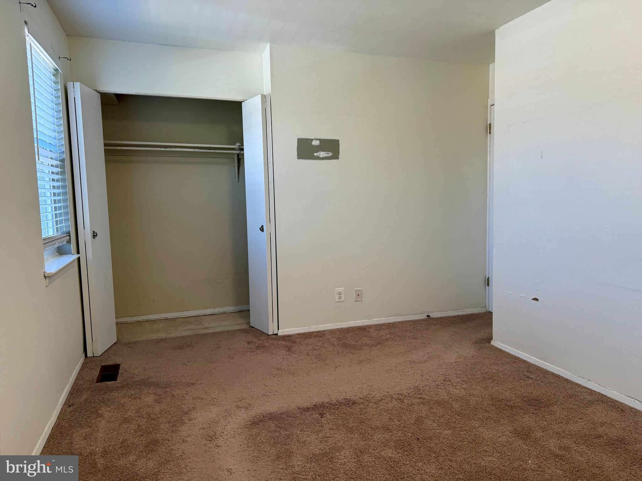 9613 Conmar Road Baltimore, MD 21220 - Photo 10 of 28 an empty room with closet