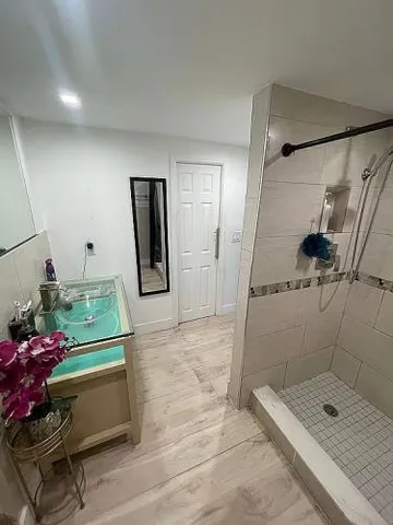 $100,000 | 11201 Southwest 55th Street, Unit D16, Hialeah, FL 33015