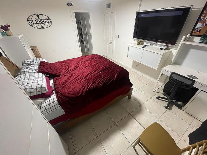 11201 Southwest 55th Street, Unit D16 Hialeah, FL 33015 - Photo 16 of 28