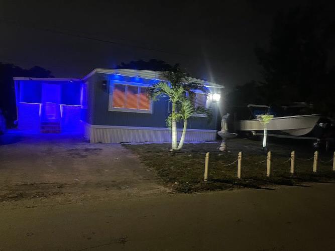 11201 Southwest 55th Street, Unit D16 Hialeah, FL 33015 - Photo 23 of 28