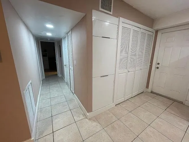 $100,000 | 11201 Southwest 55th Street, Unit D16, Hialeah, FL 33015